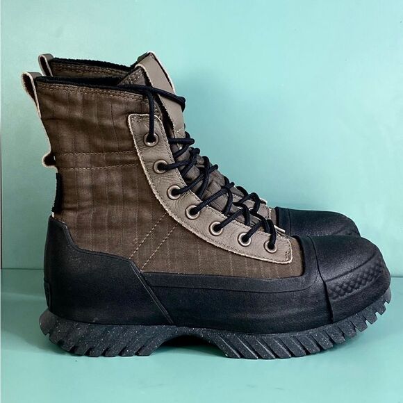 Converse Chuck Taylor All Star Lugged 2.0 Cc X Hi Mens Boots size 7 (womens 9) - Picture 1 of 9